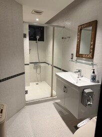 共用部分
シャワールーム
トイレ