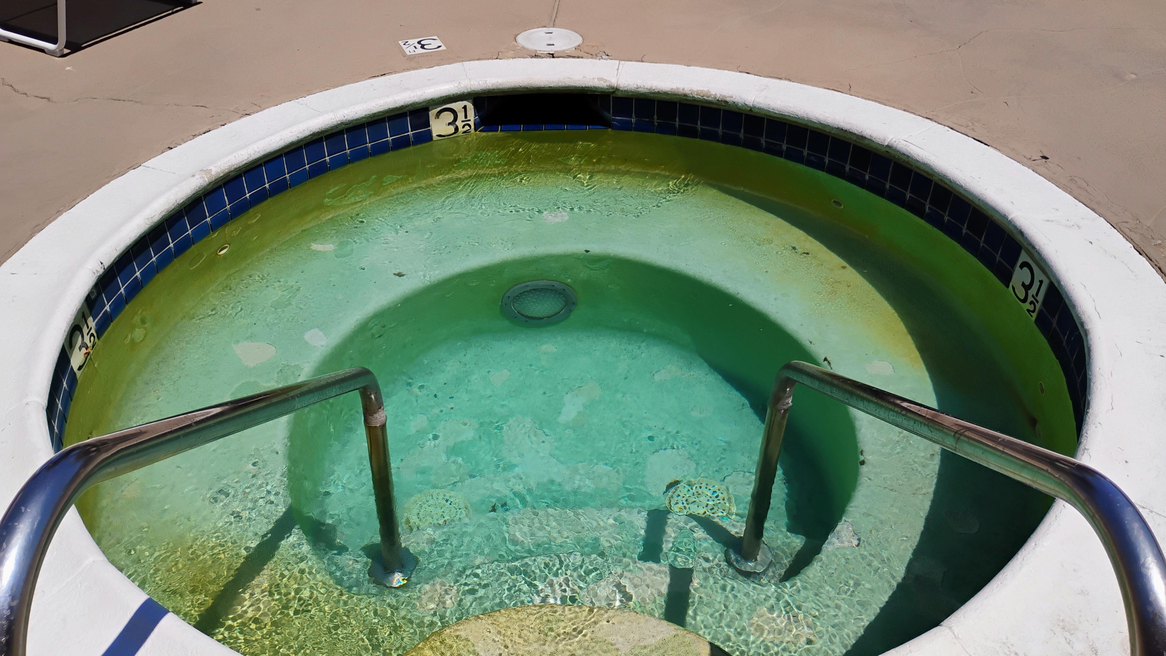 This is the hot tub. Inviting!