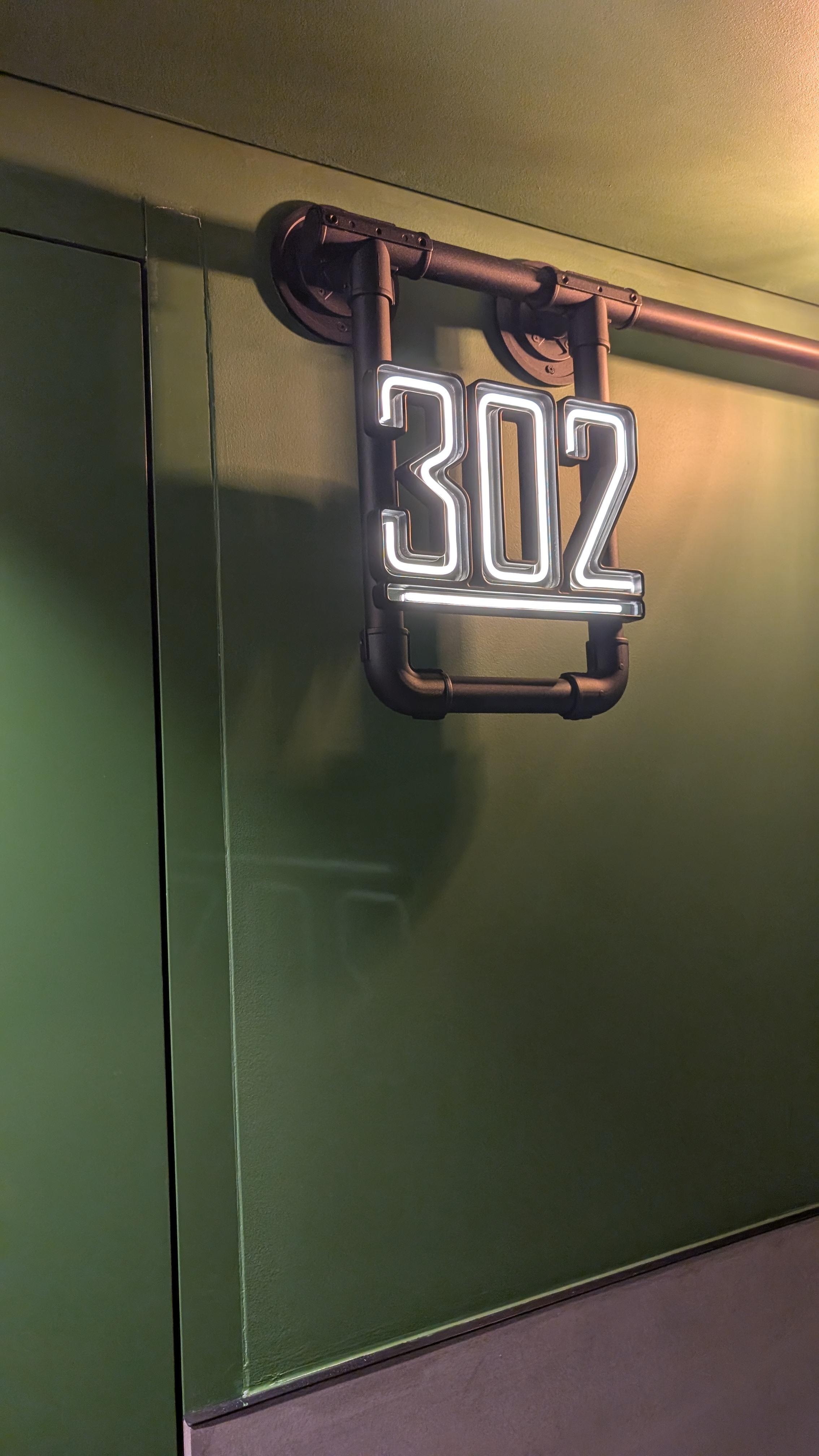 Modern industrial decor 