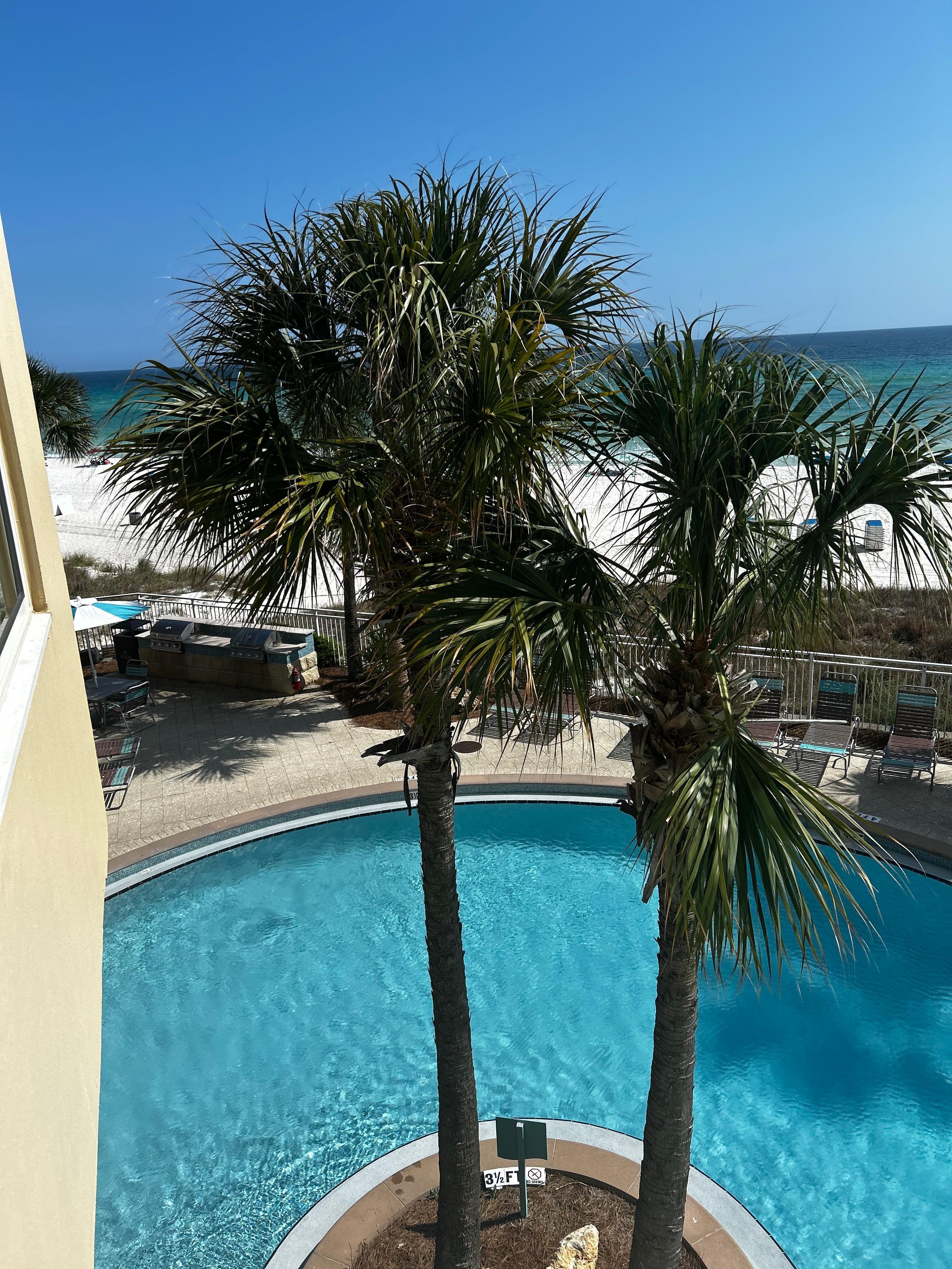 Aqua 201 Pool