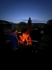 Lagerfeuerstelle direkt am Haus! Mit Gitarre und Gesang unglaublich romantisch!