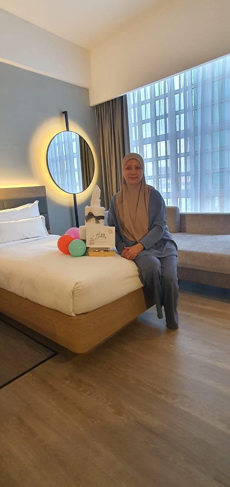 The birthday decorations that enhanced the birthday surprise! 