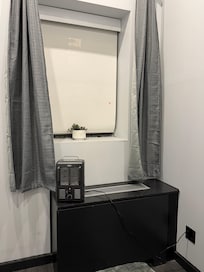 Room heater and no actual heater was working and temp in cold ny night was 58 in room