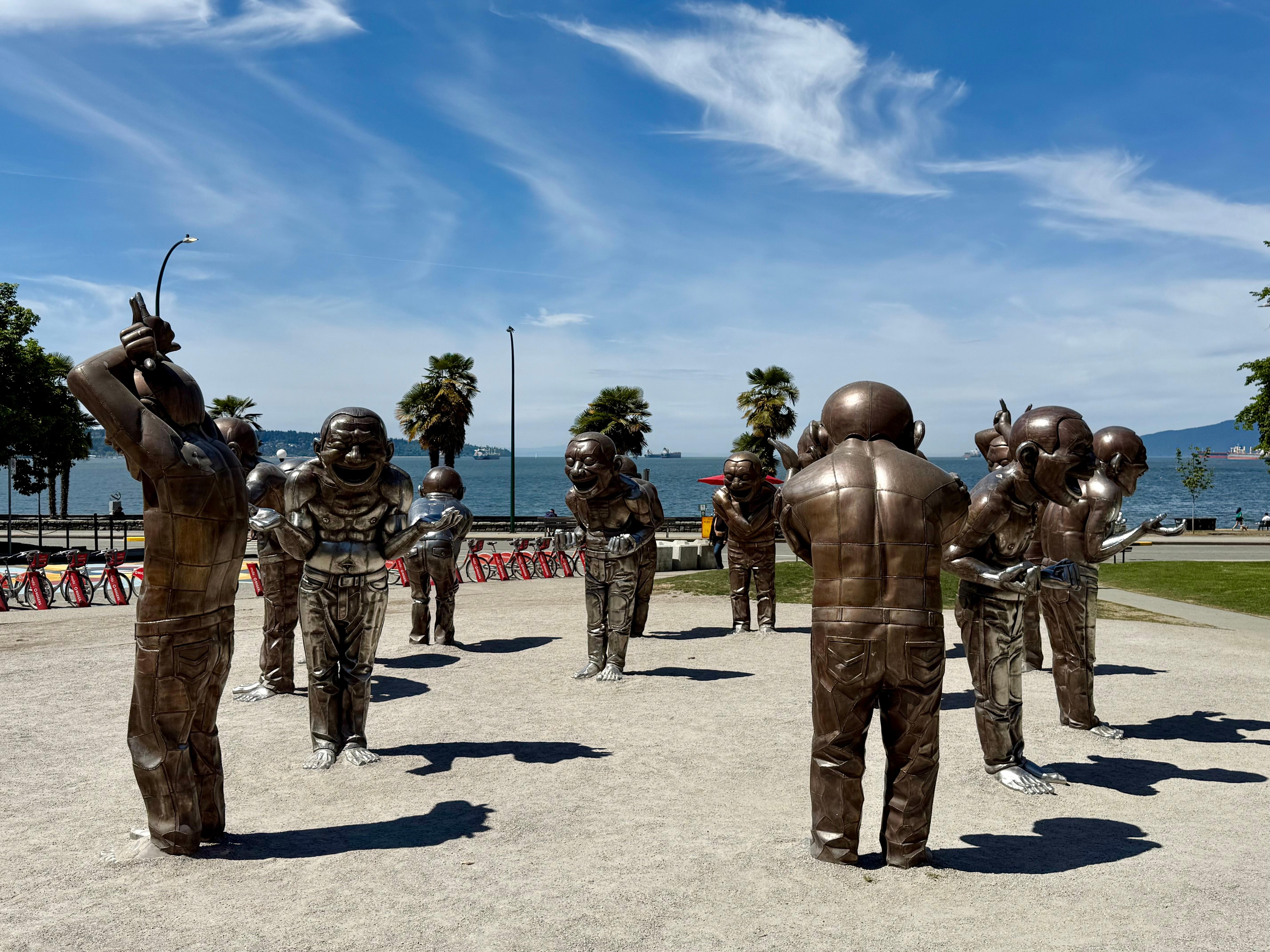 Great sculpture right nearby 