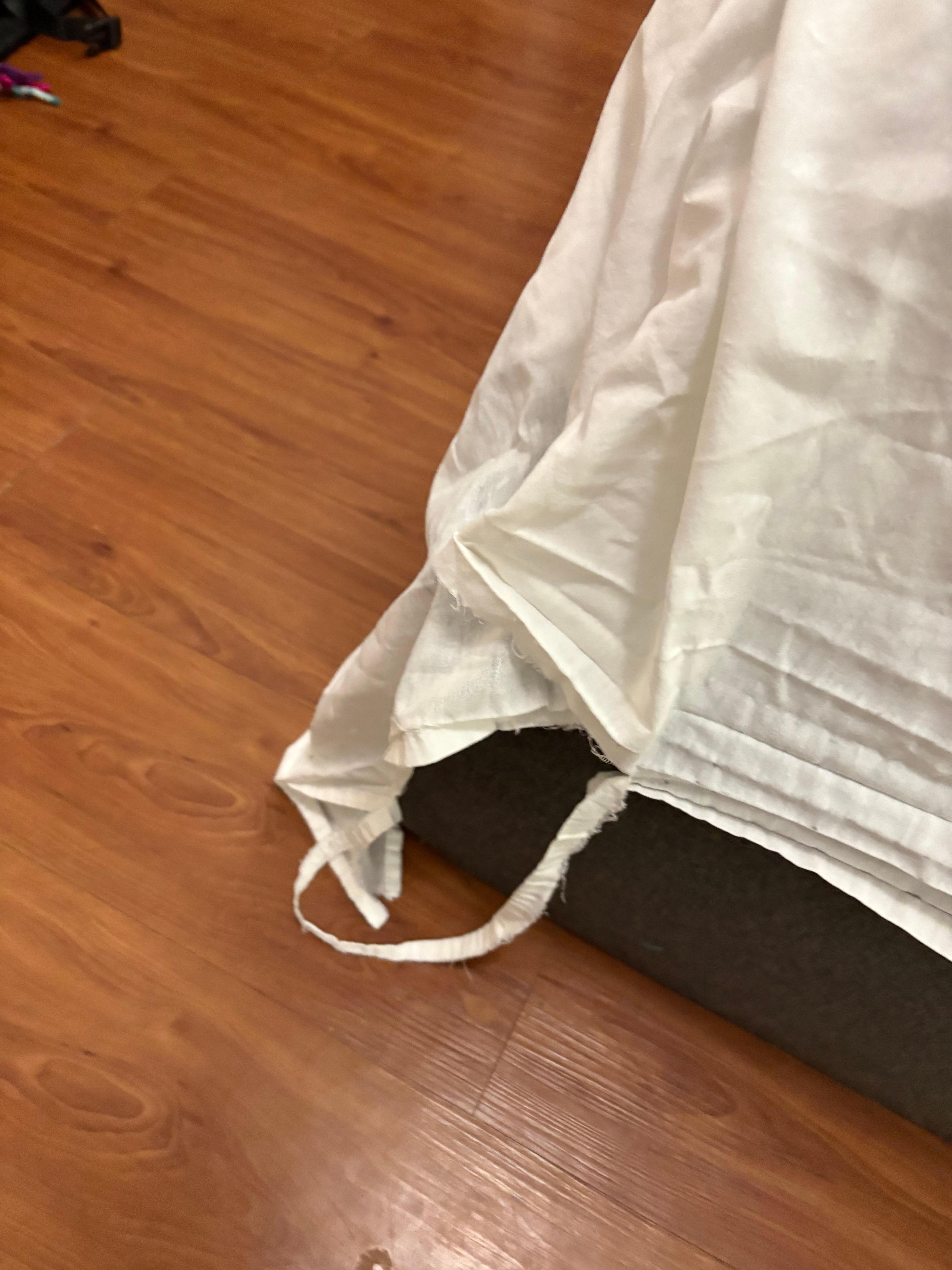 Foto de las sábanas rotas 