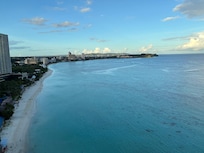 部屋のバルコニーから