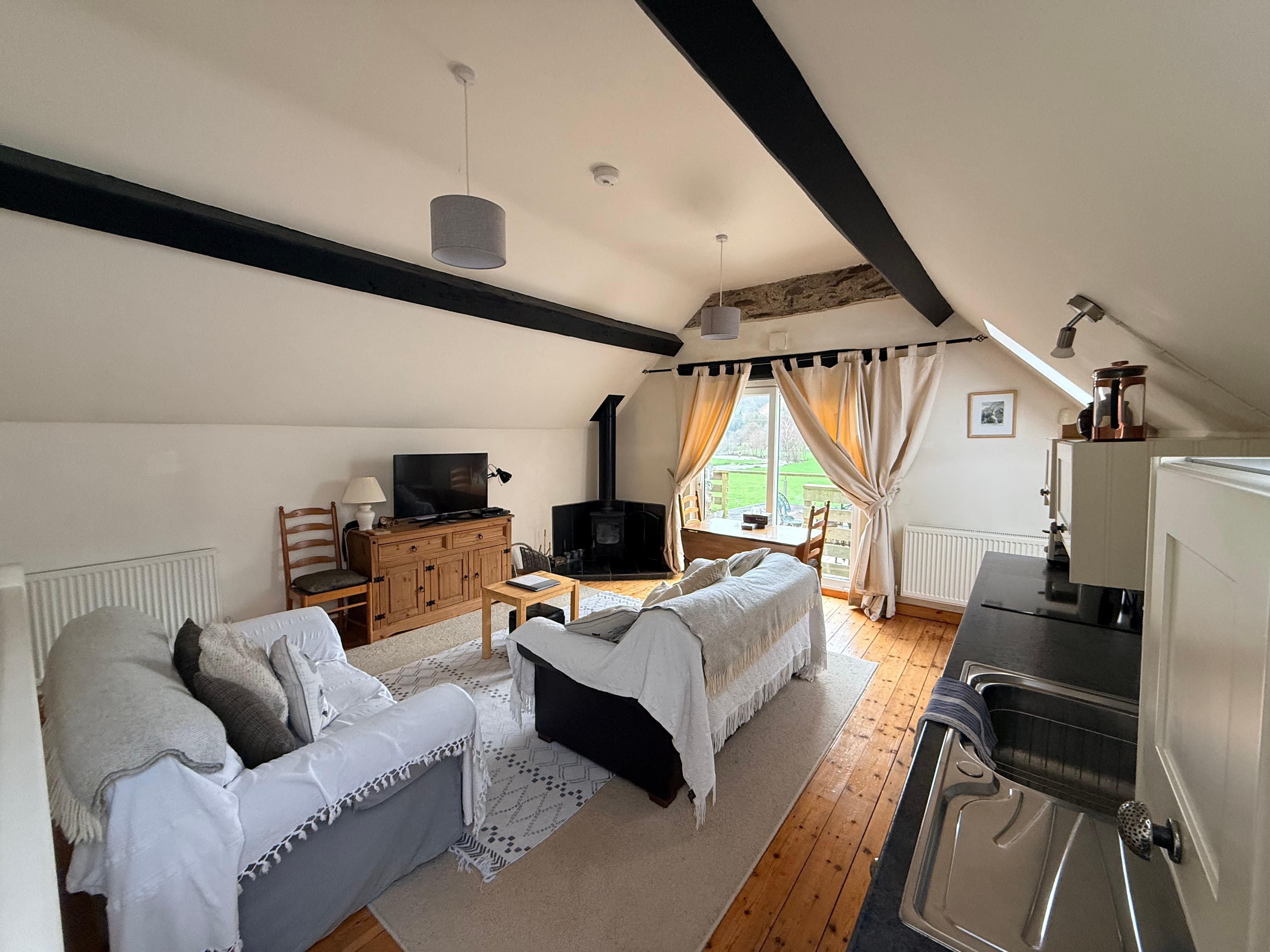 Open plan kitchen/lounge