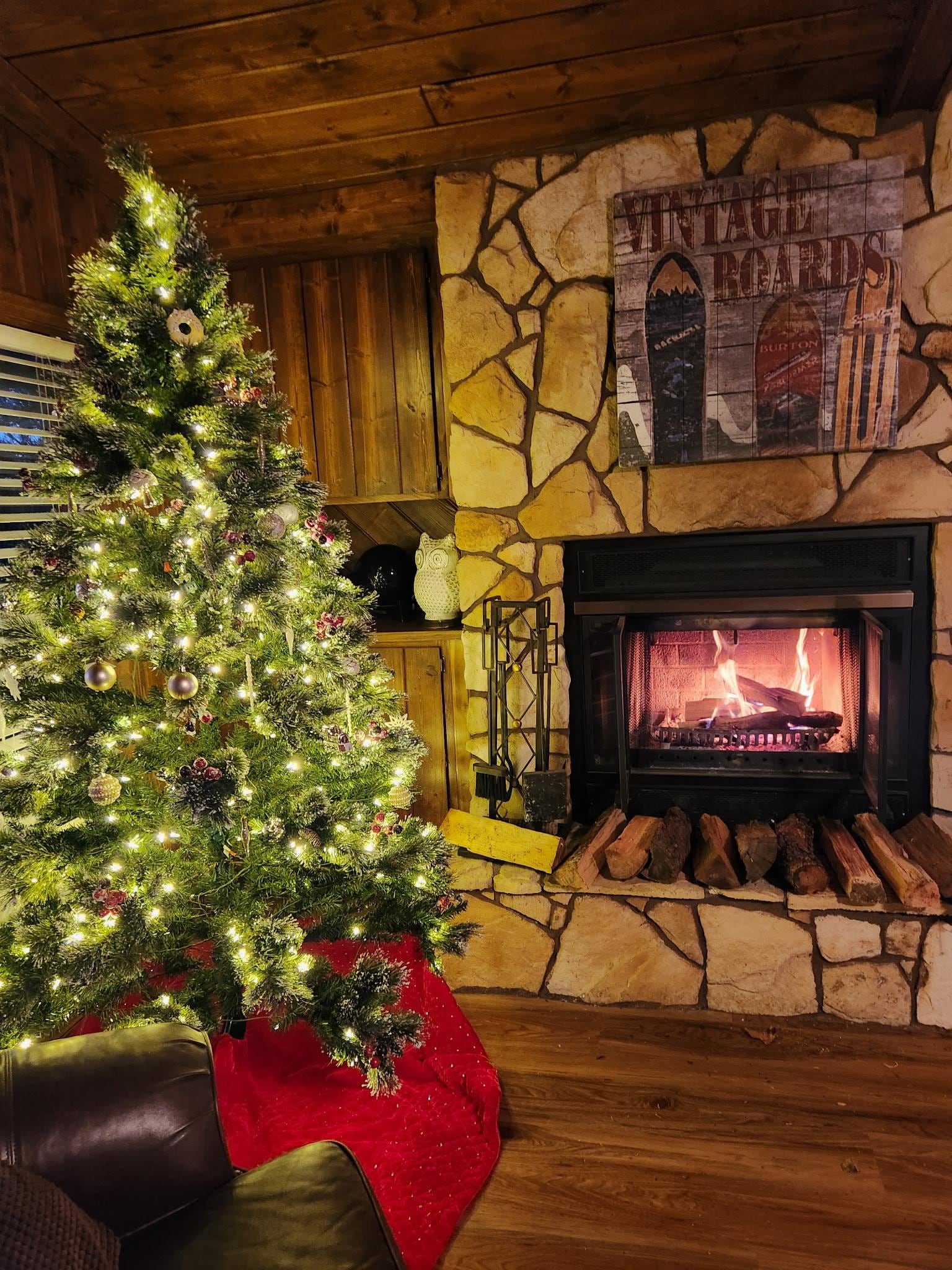 The wood burning fireplace was so nice on the cold nights!  