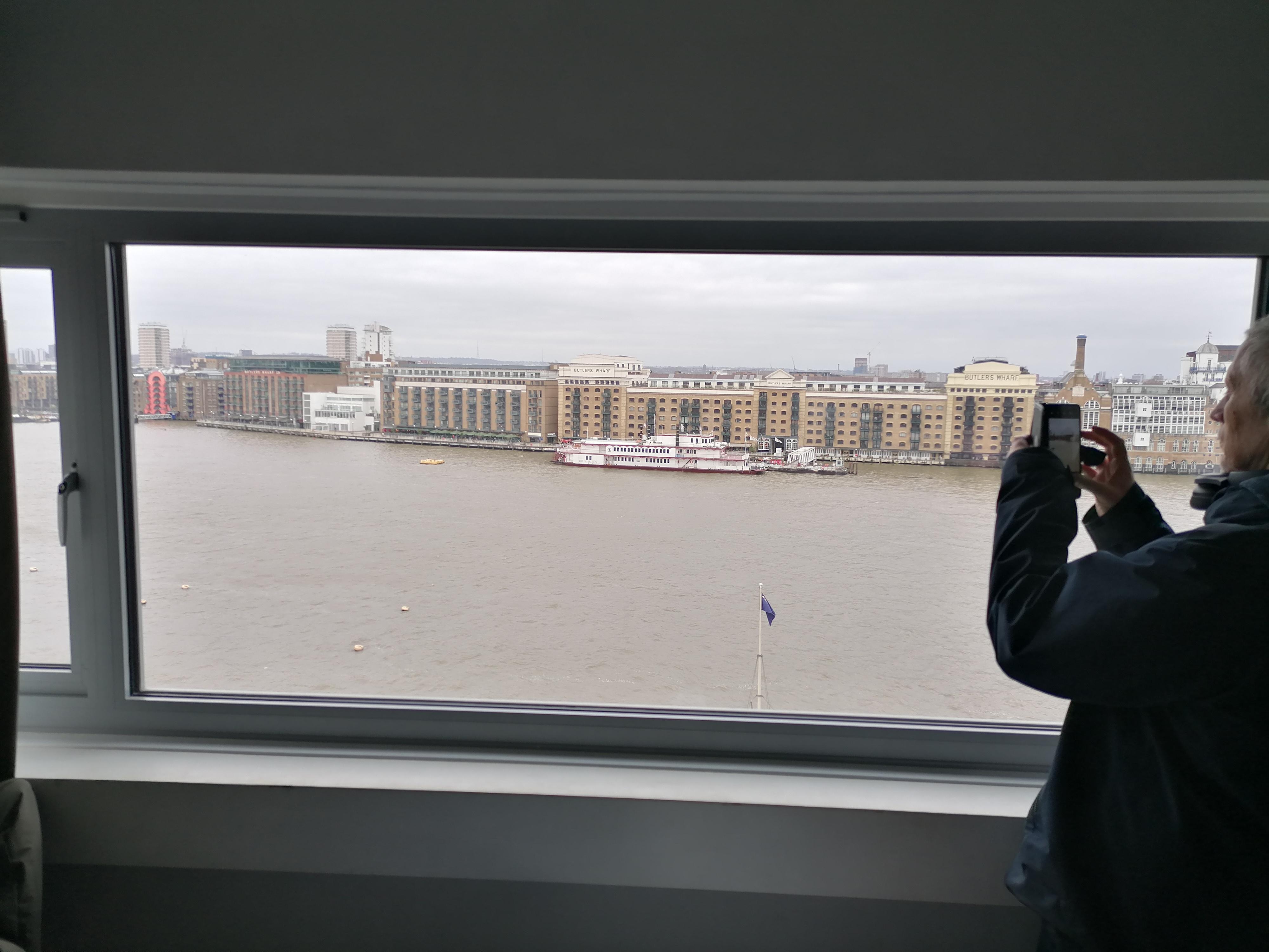 Blick auf die andere Uferseite 