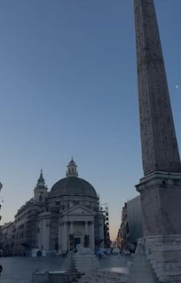 Piazza del Popolo vicinissima all'hotel