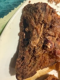 Burnit chicken. I ask to exchange and after 10 minutes I got same chicken back.