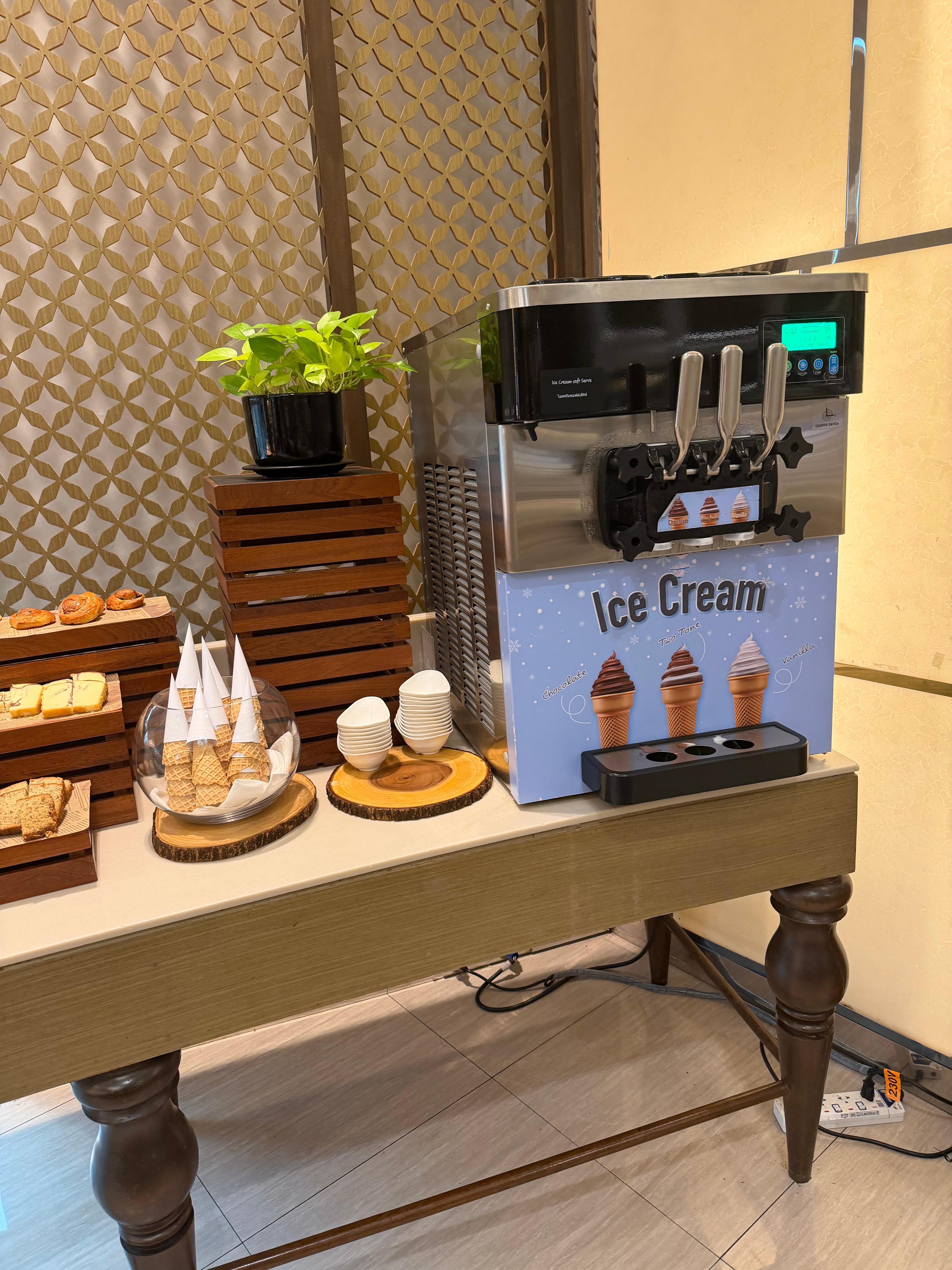 Glassmaskin vid Frukost 