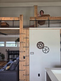 3rd floor loft with two extra beds.