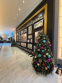 ホテルのロビーもディズニーで素敵でした