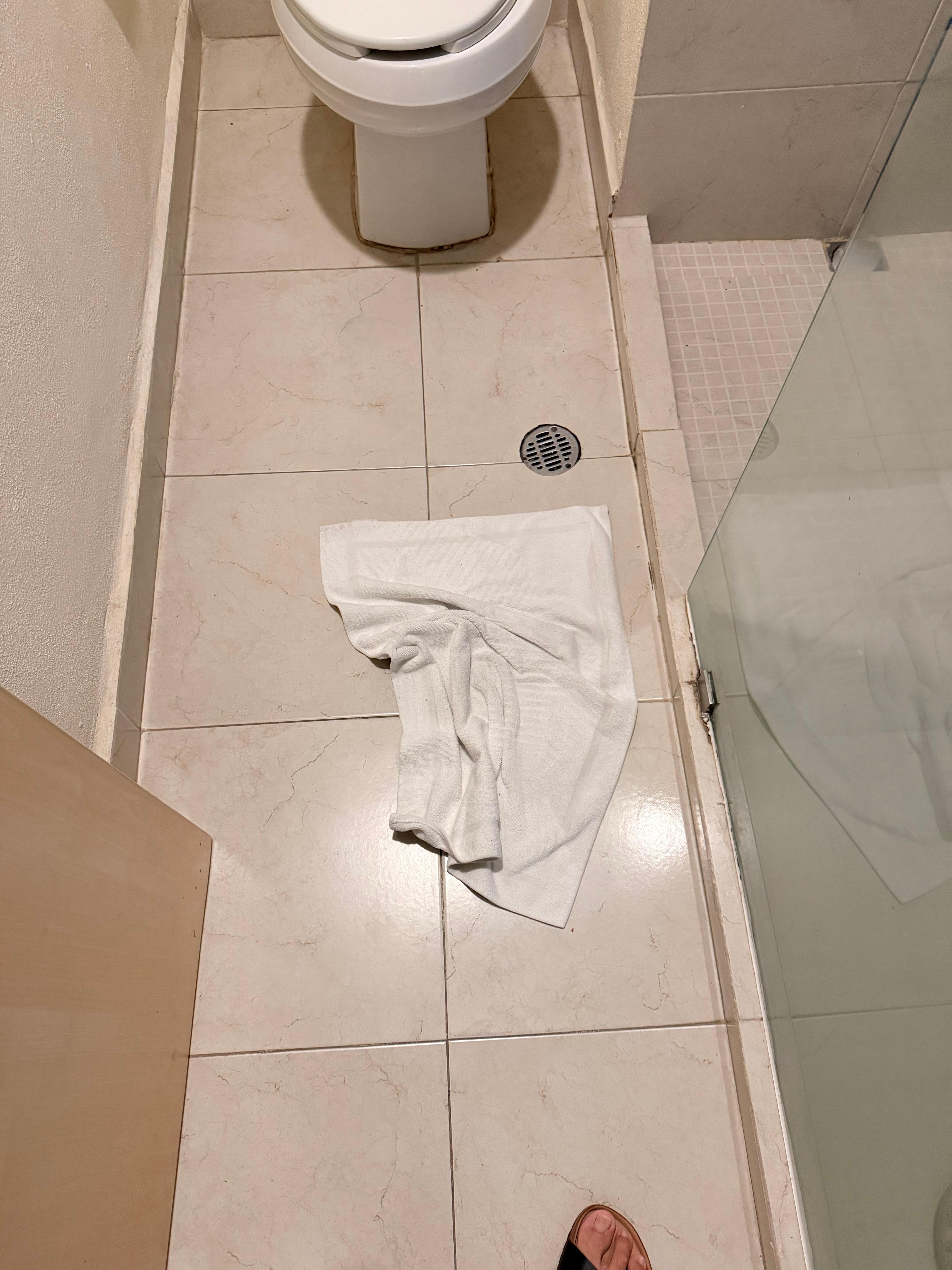 Una noche no limpiaron la habitación