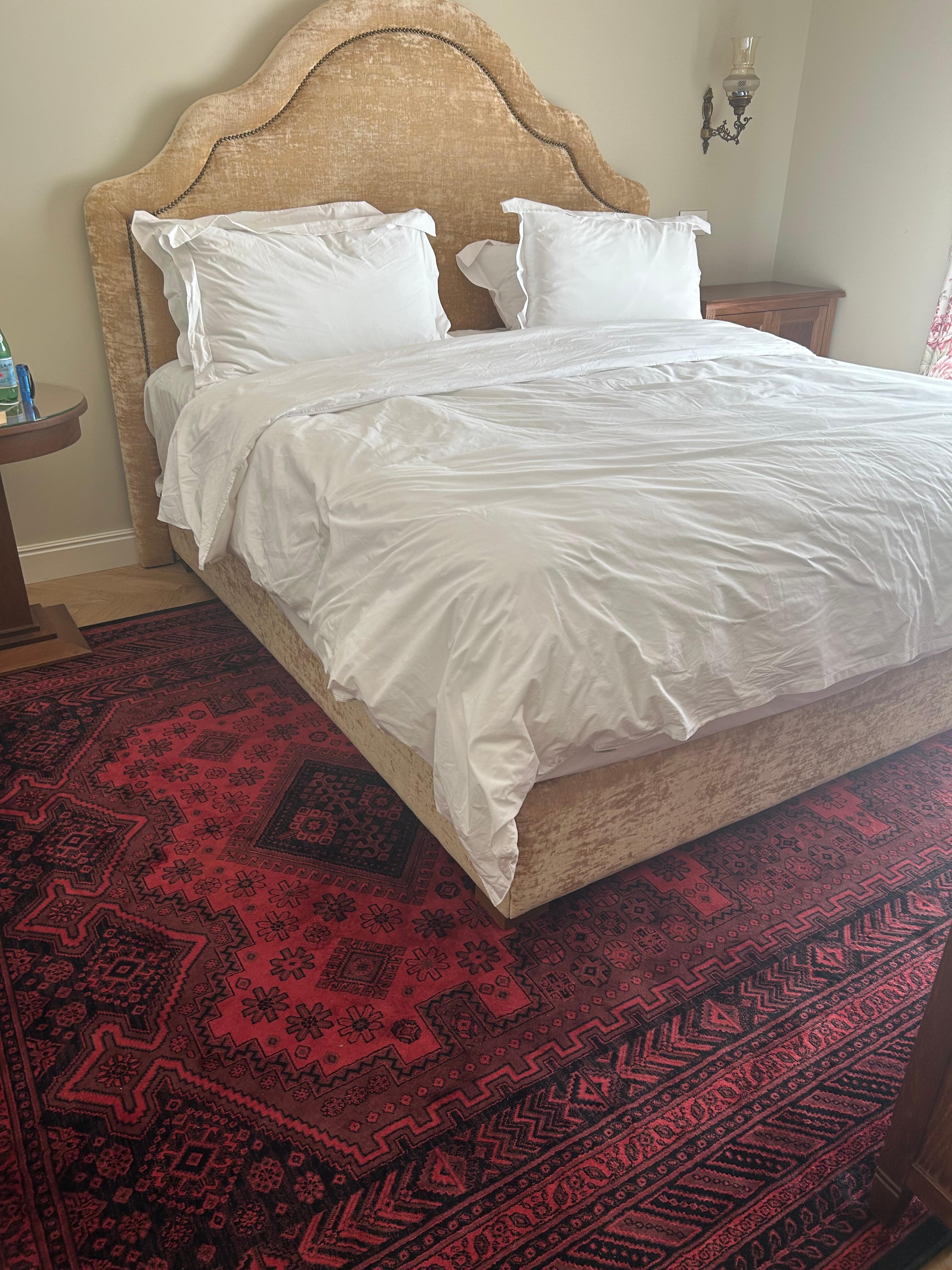 Comfortable, firm bed 