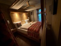 Main bed