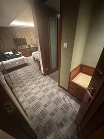 Classic style Hong Kong family room