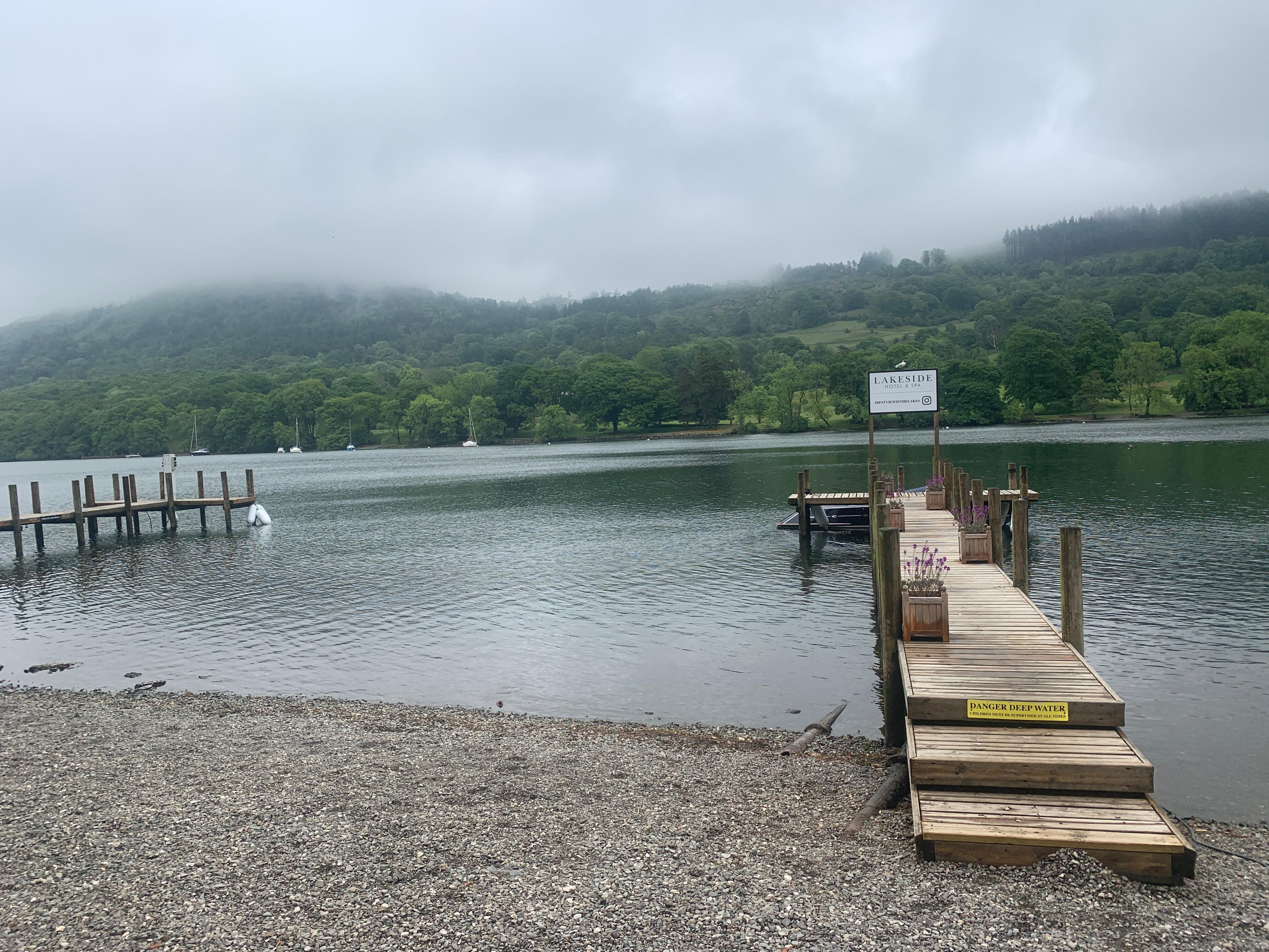 Option to hire a guided boat on windermere