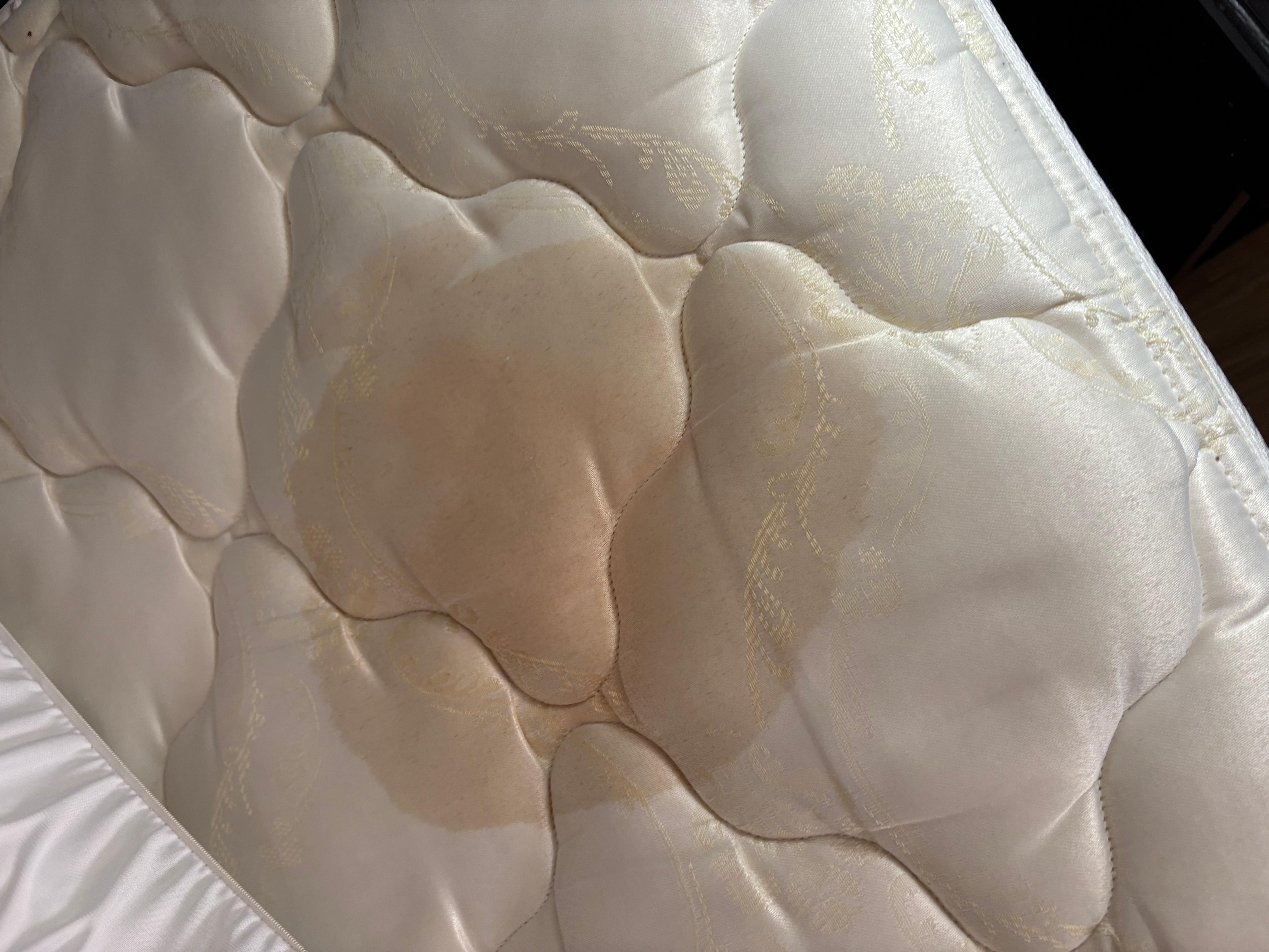 Bad stain on mattress. Room smelled bad