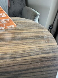 Polvere sul tavolino