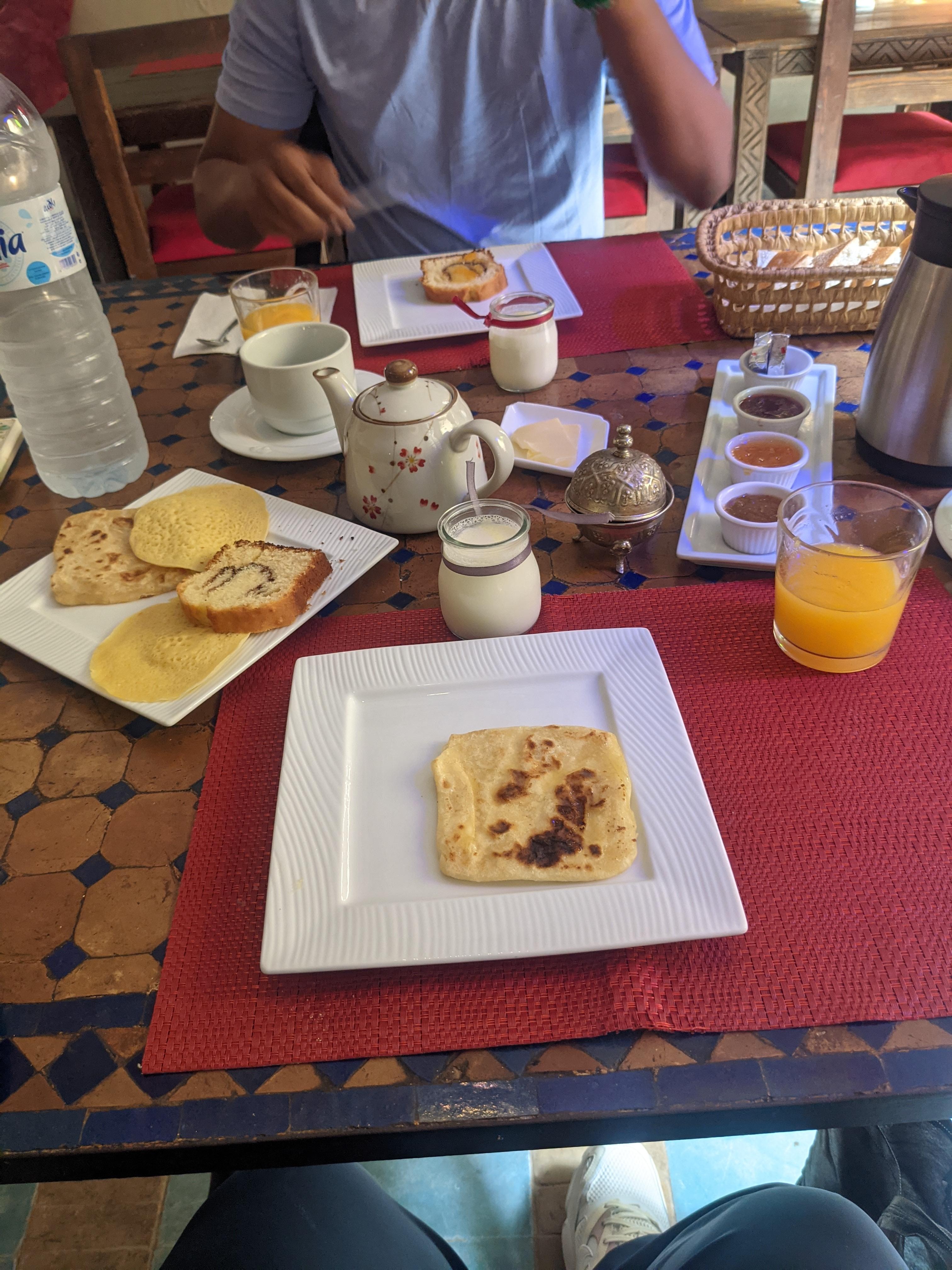Complimentary breakfast with delicious mint tea or coffee and fresh orange juice 