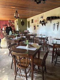 Espaço para realizar refeições. Relaxar