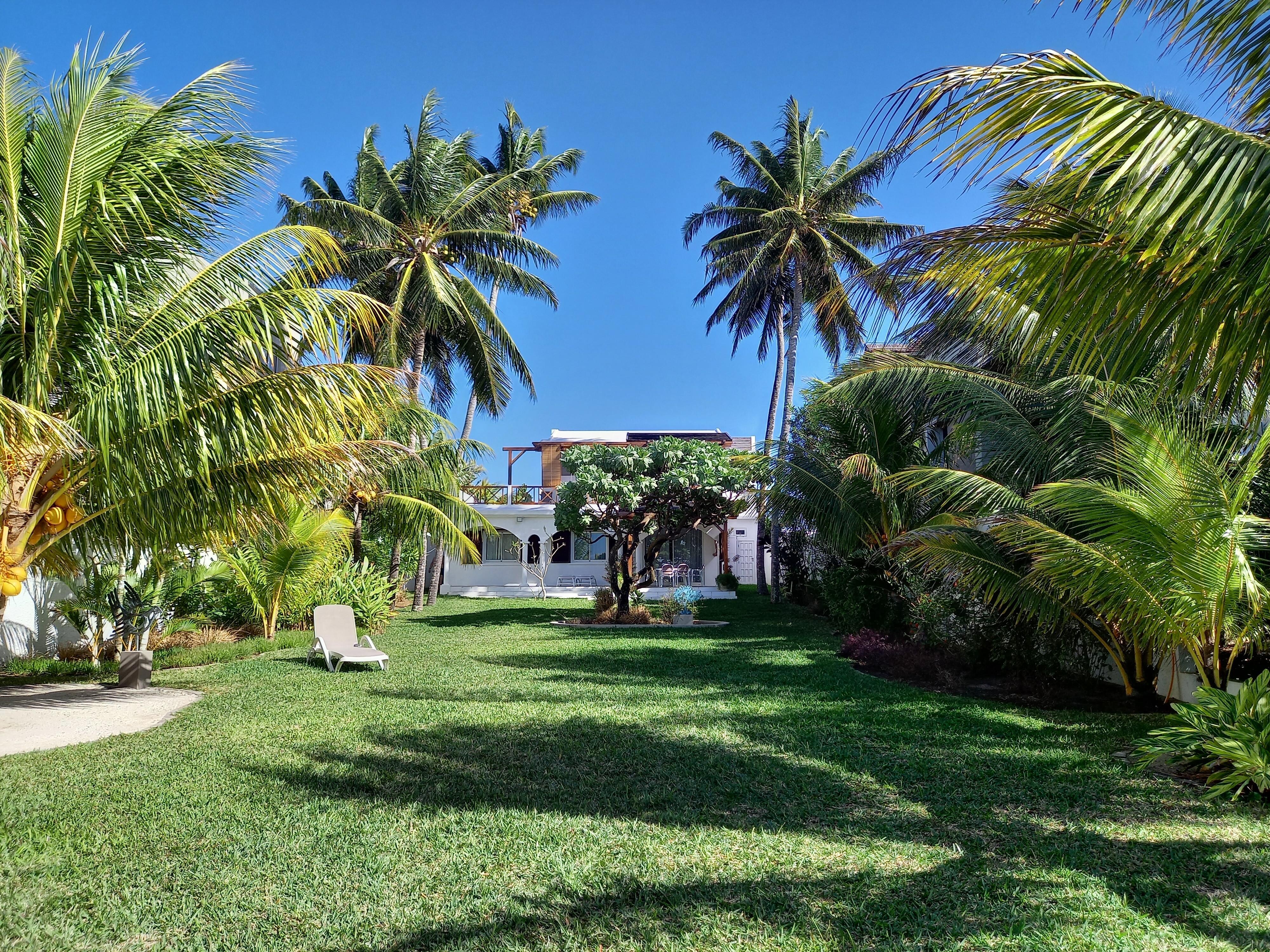 Blick vom Strand zum Haus