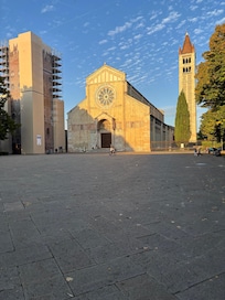 Piazza to visit