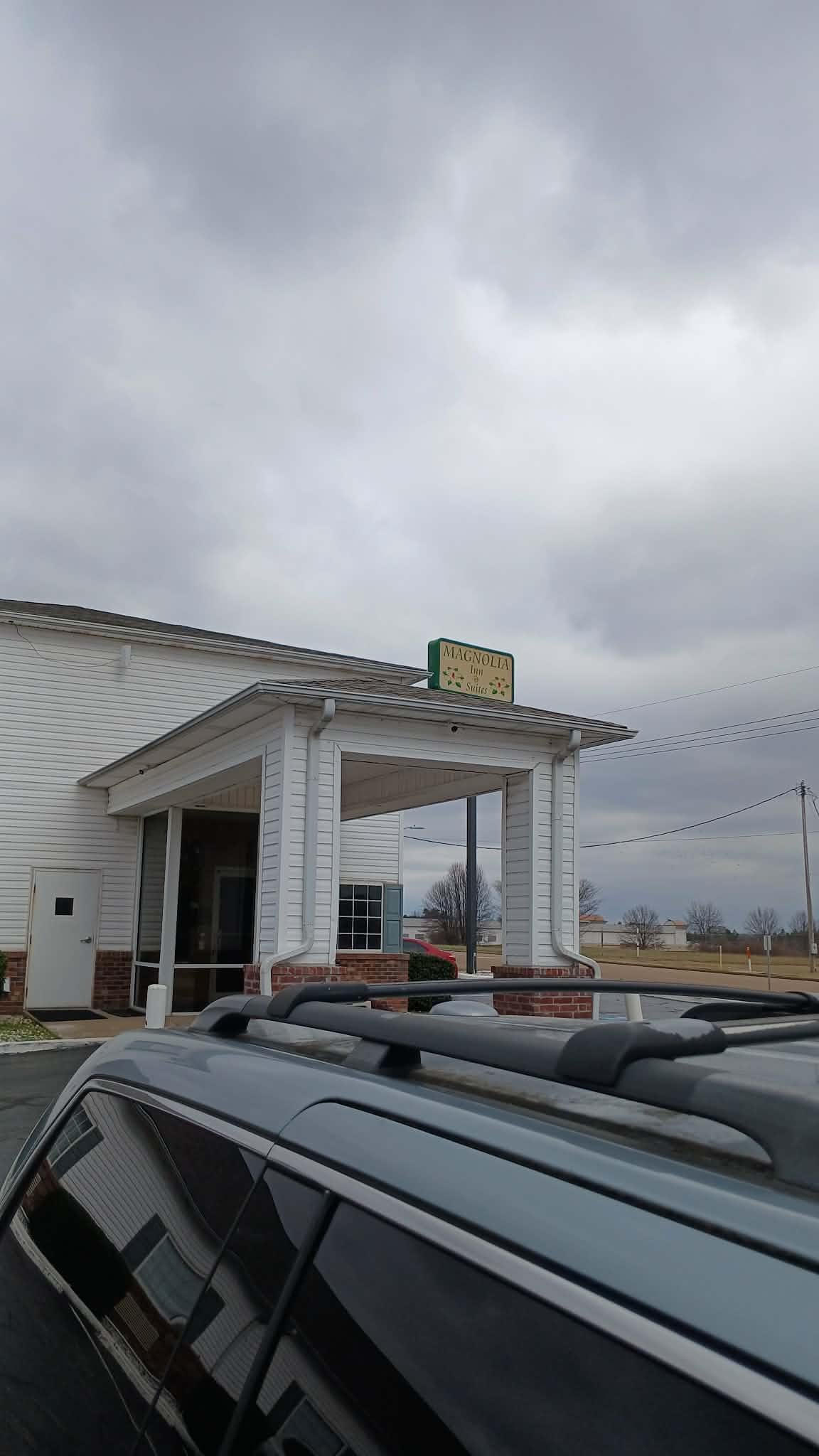 It is not a large hotel but it is nice to have a single floor hotel to avoid having to carry luggage up the stairs