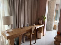 Deluxe Suite desk area