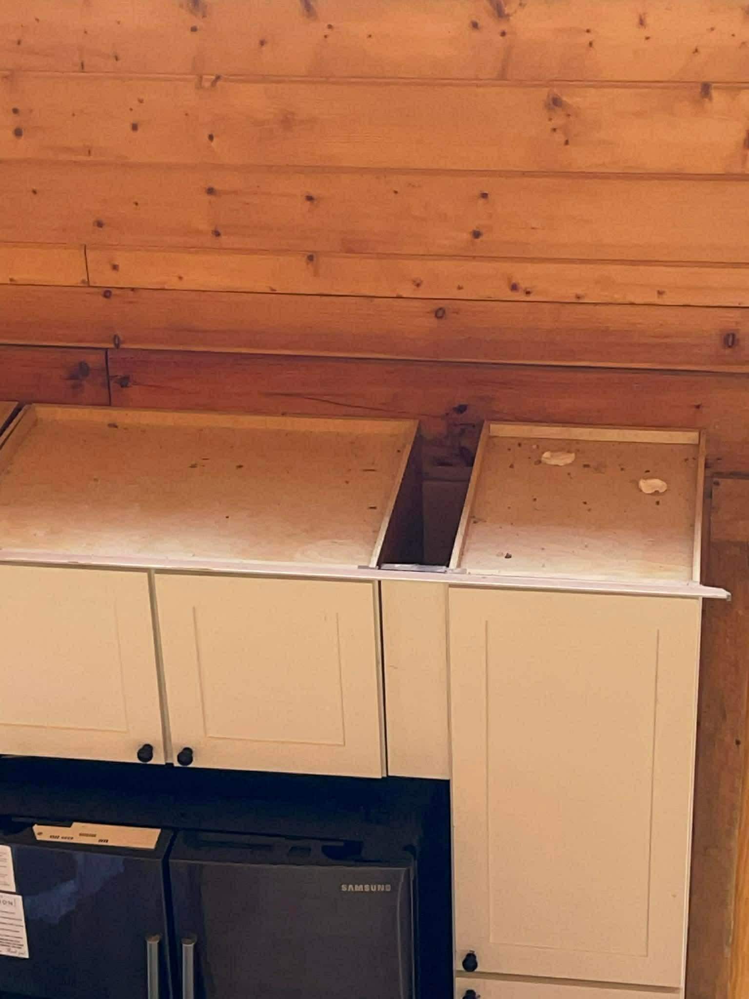 Dirt on kitchen cabins