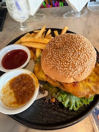 Dinner…chicken santay burger!