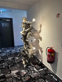 Some displays around, pretty cool.