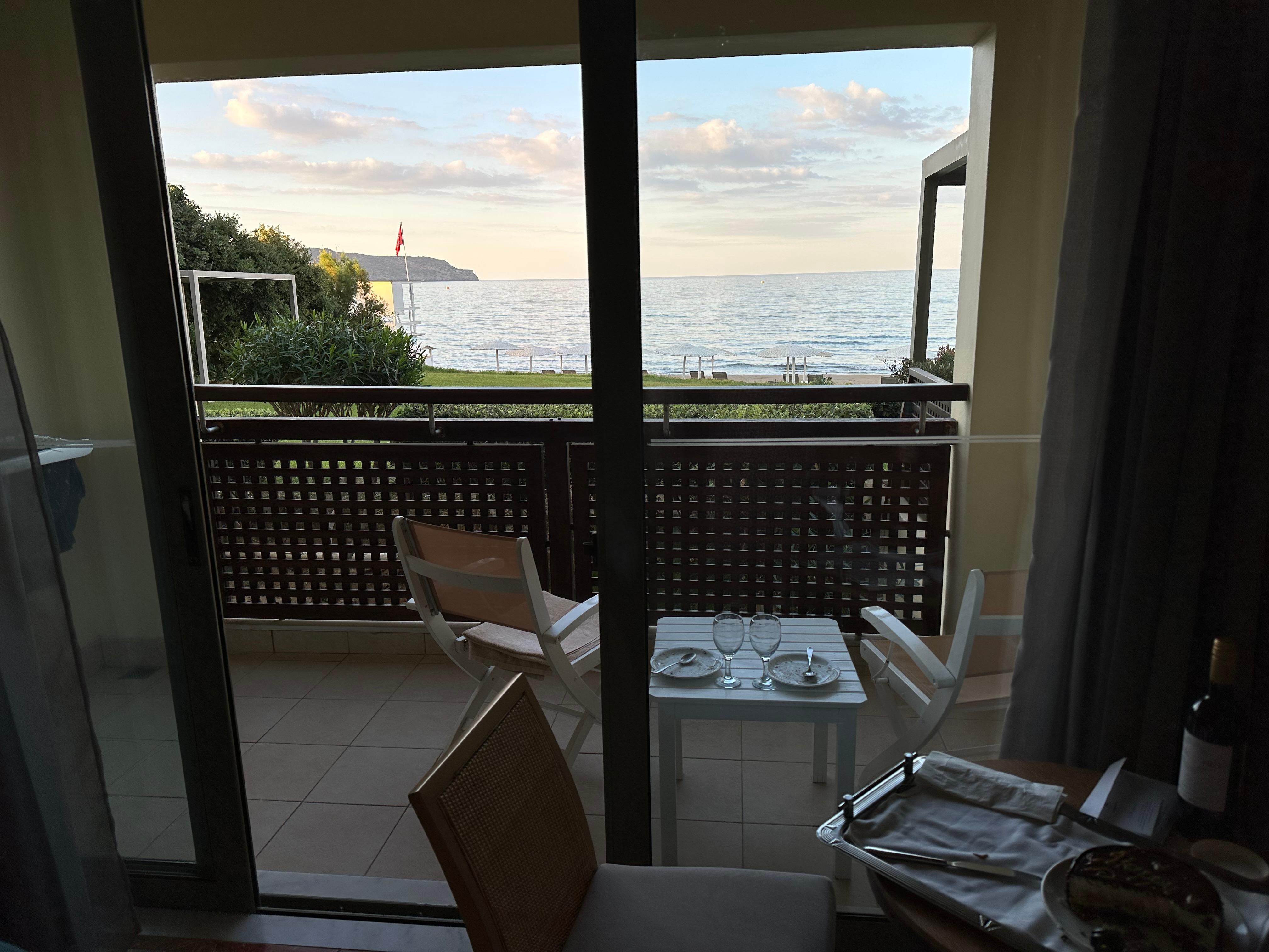 Nydelig beliggenhet rett ved stranden