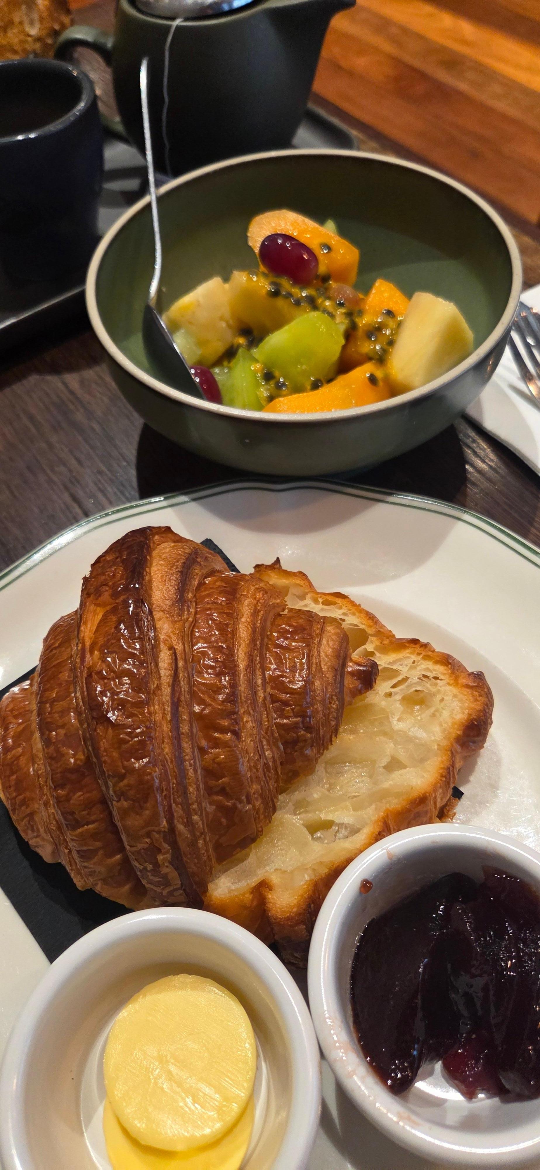 朝食