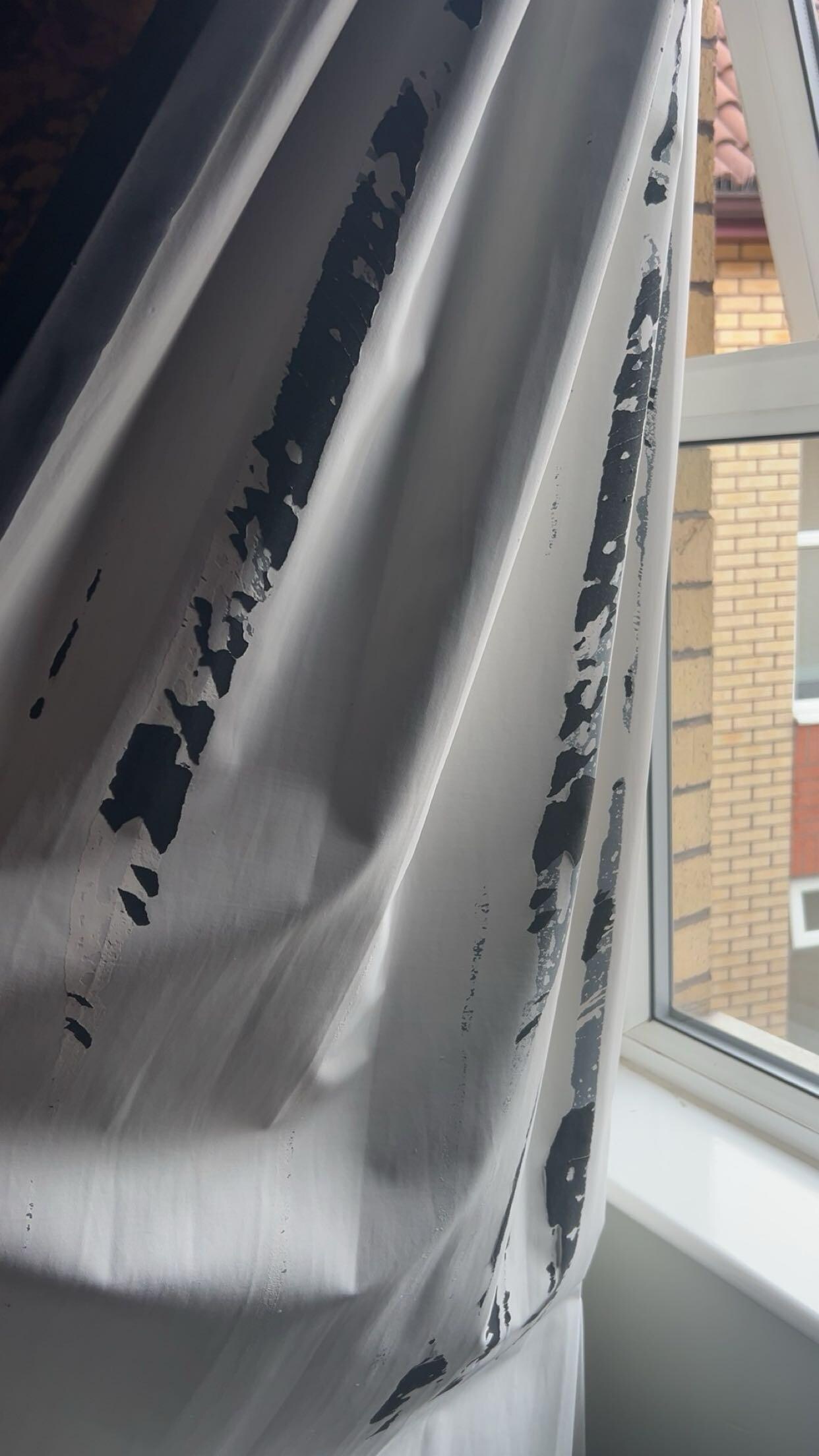 Curtains in room 