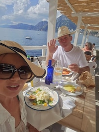 Lunch at the beach club delish 😋