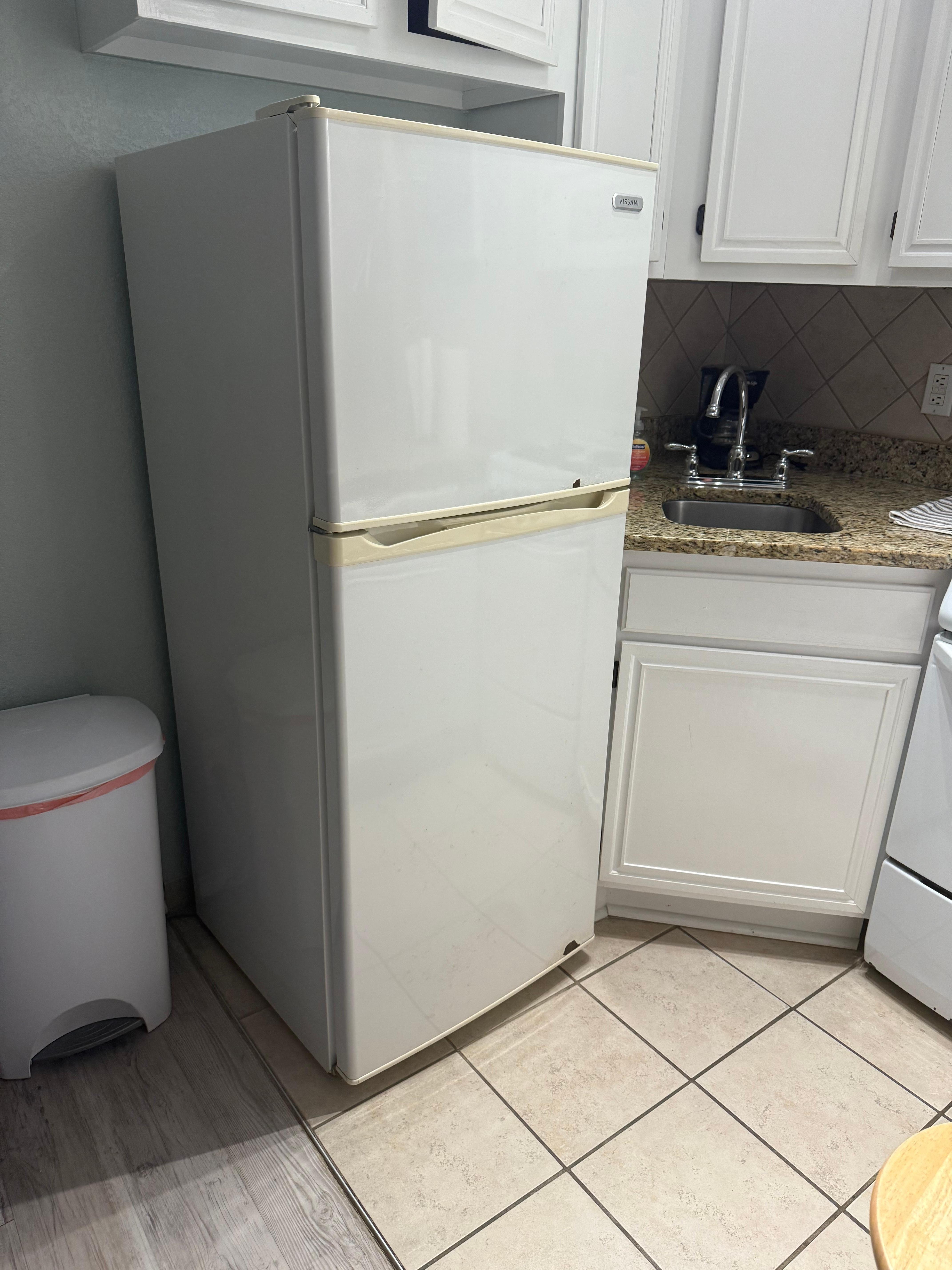 Appliances were dated and awful. 