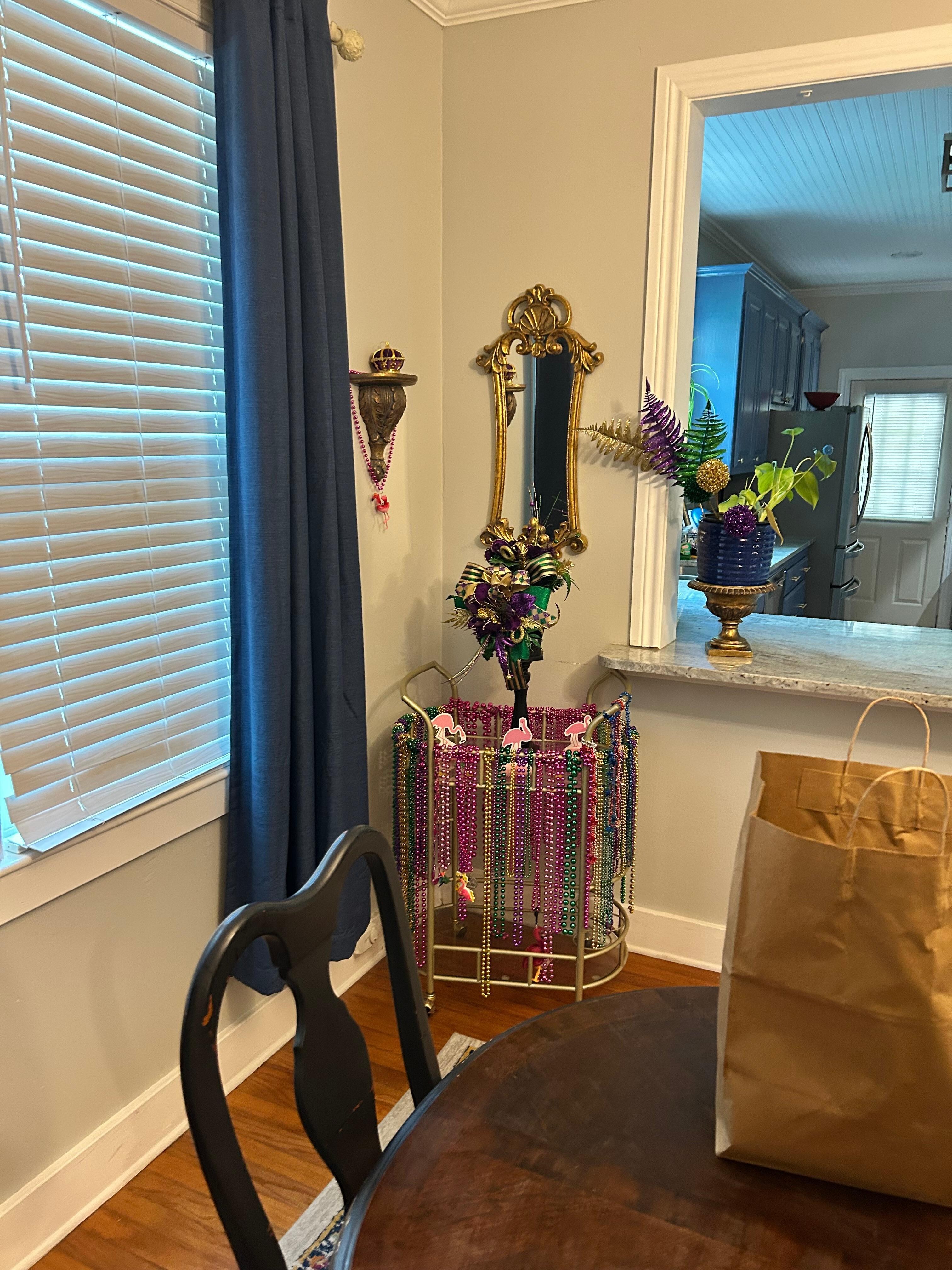 Dining room decor