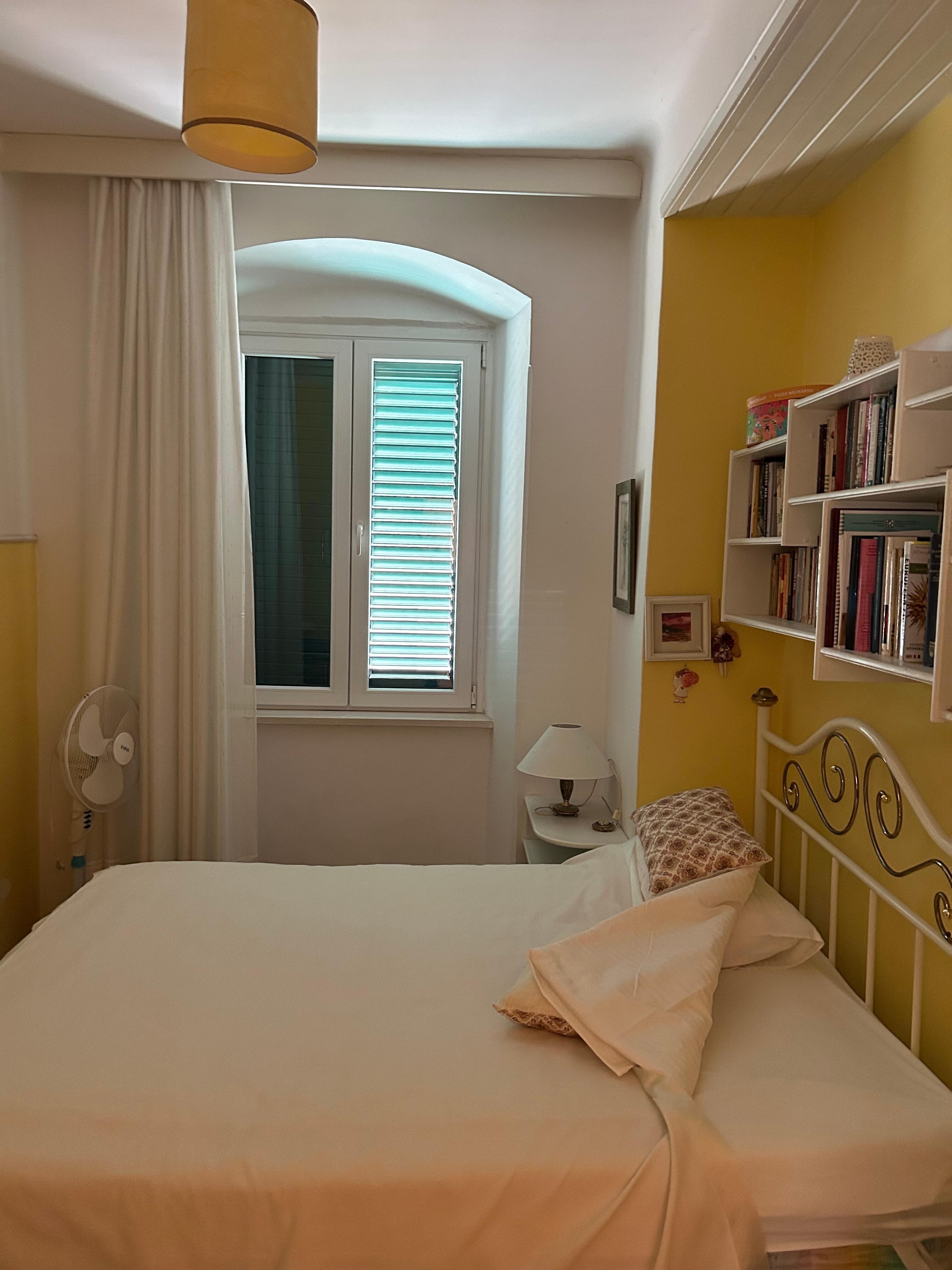 First bedroom 