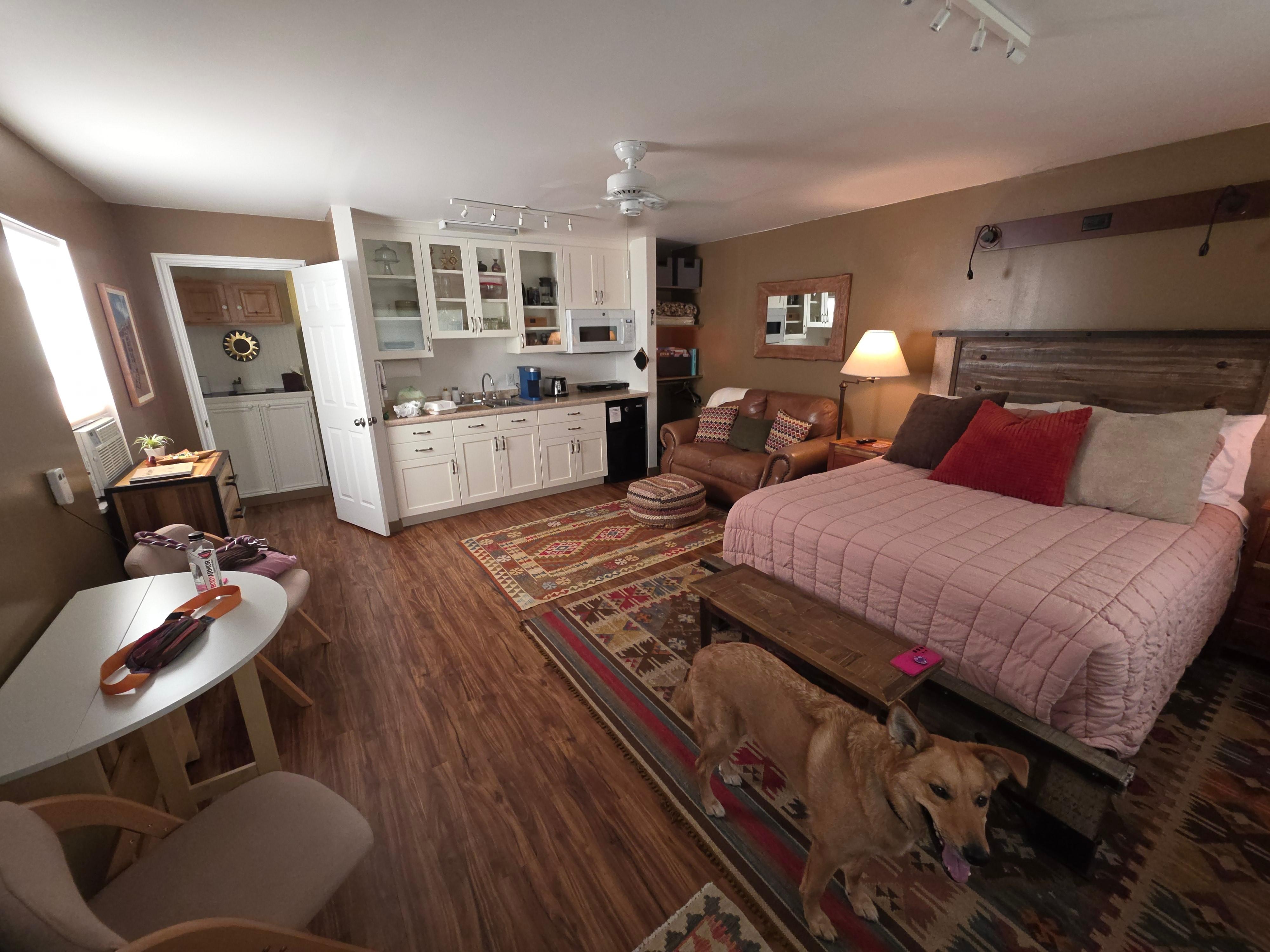 Upon entry of the tiny home. Walking in is so warm and welcoming. This was easily our home away from as we stayed in Bicknell. 