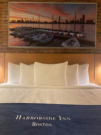 Another angle of Queen Atrium View room with wall painting