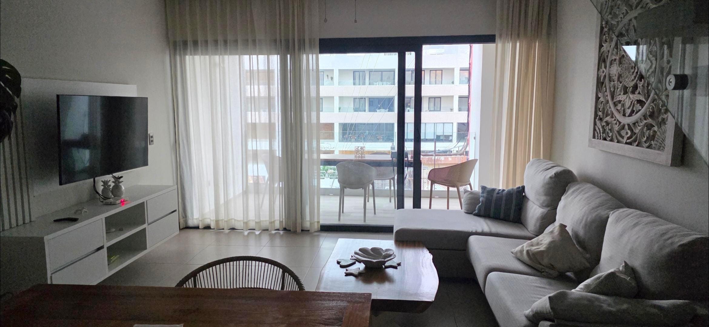 view from living room, thats some ocean!