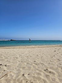 Strand direkt vor dem Hotel