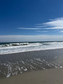 Great beach/oceanfront view