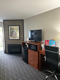 Room with fireplace. Easy to turn on.