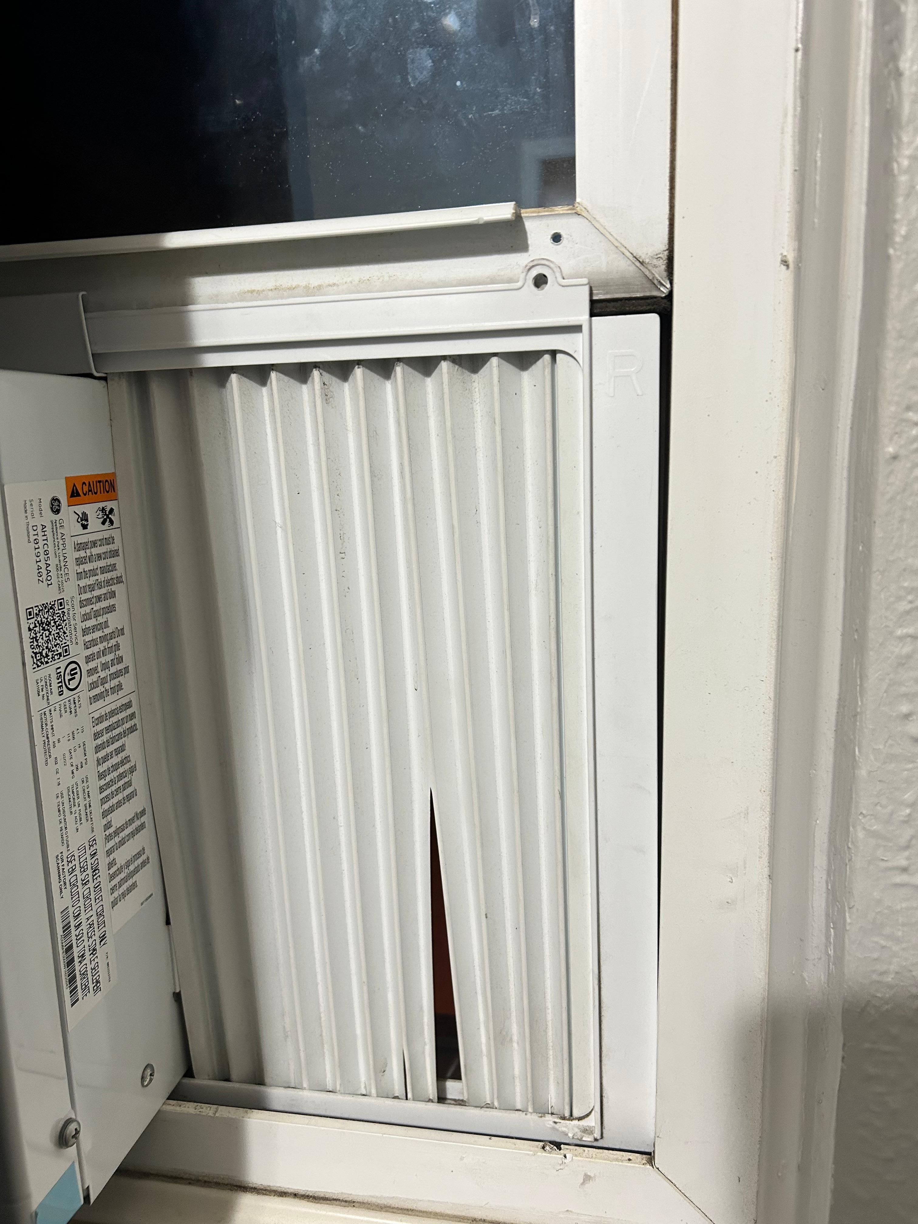 Crack in bedroom open window