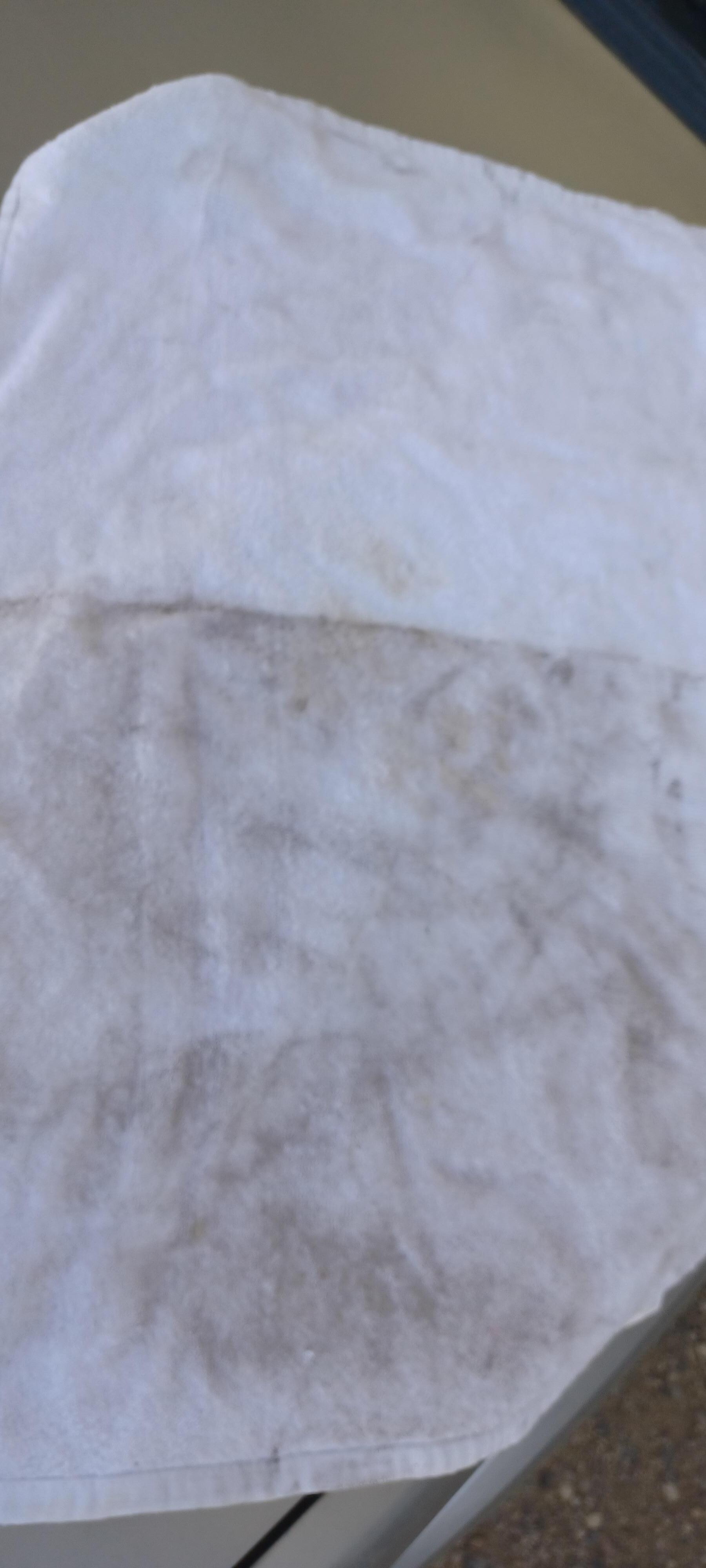 This was the floor towel ur supposed 2 use when u get out the shower and was hanging over the tub which got dirty cause the floor was dirty but they charged me for it smh  