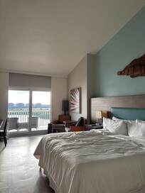 Lagoon view room with balcony